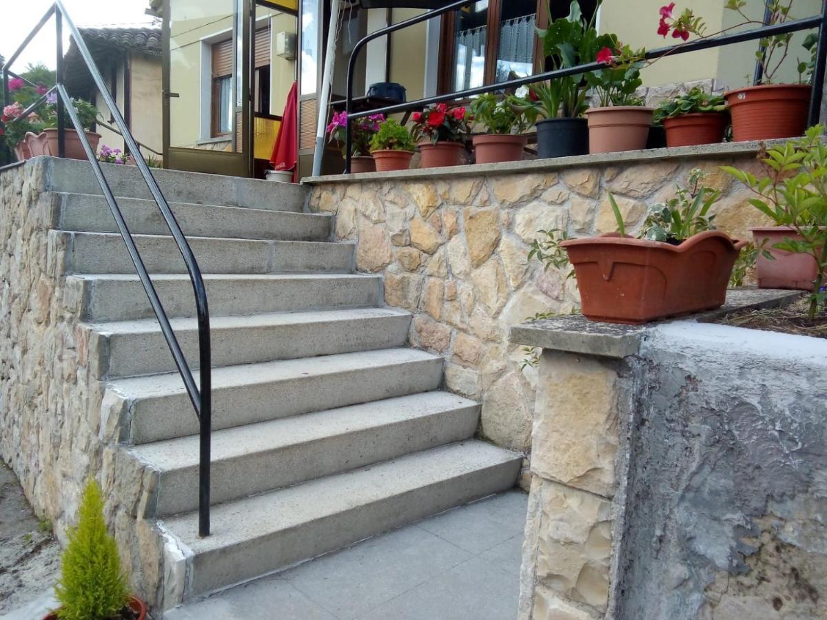 La Casina De La Bisa Villa Soto de las Duenas Exteriör bild