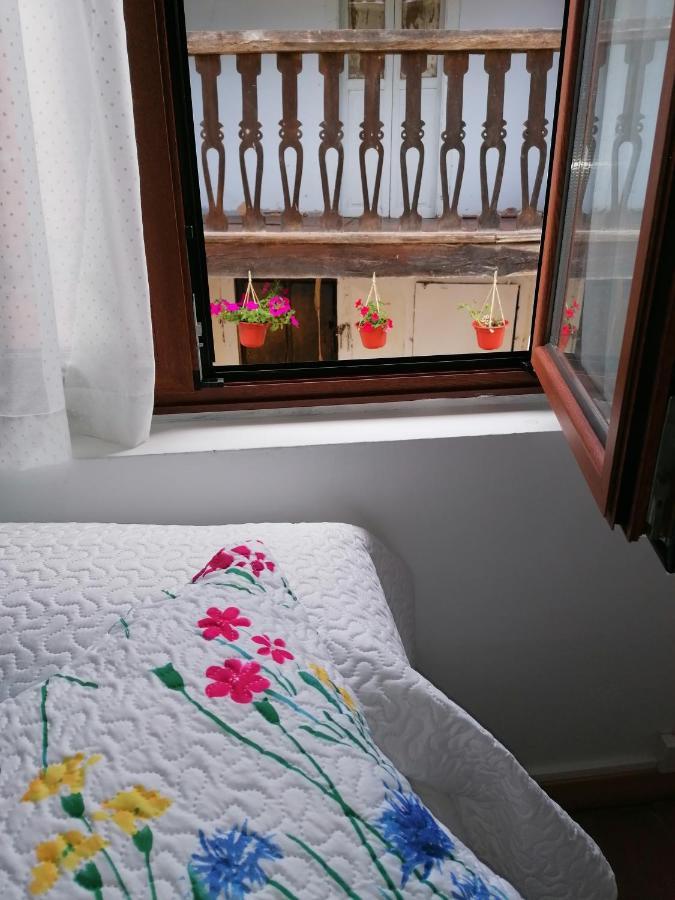 La Casina De La Bisa Villa Soto de las Duenas Exteriör bild