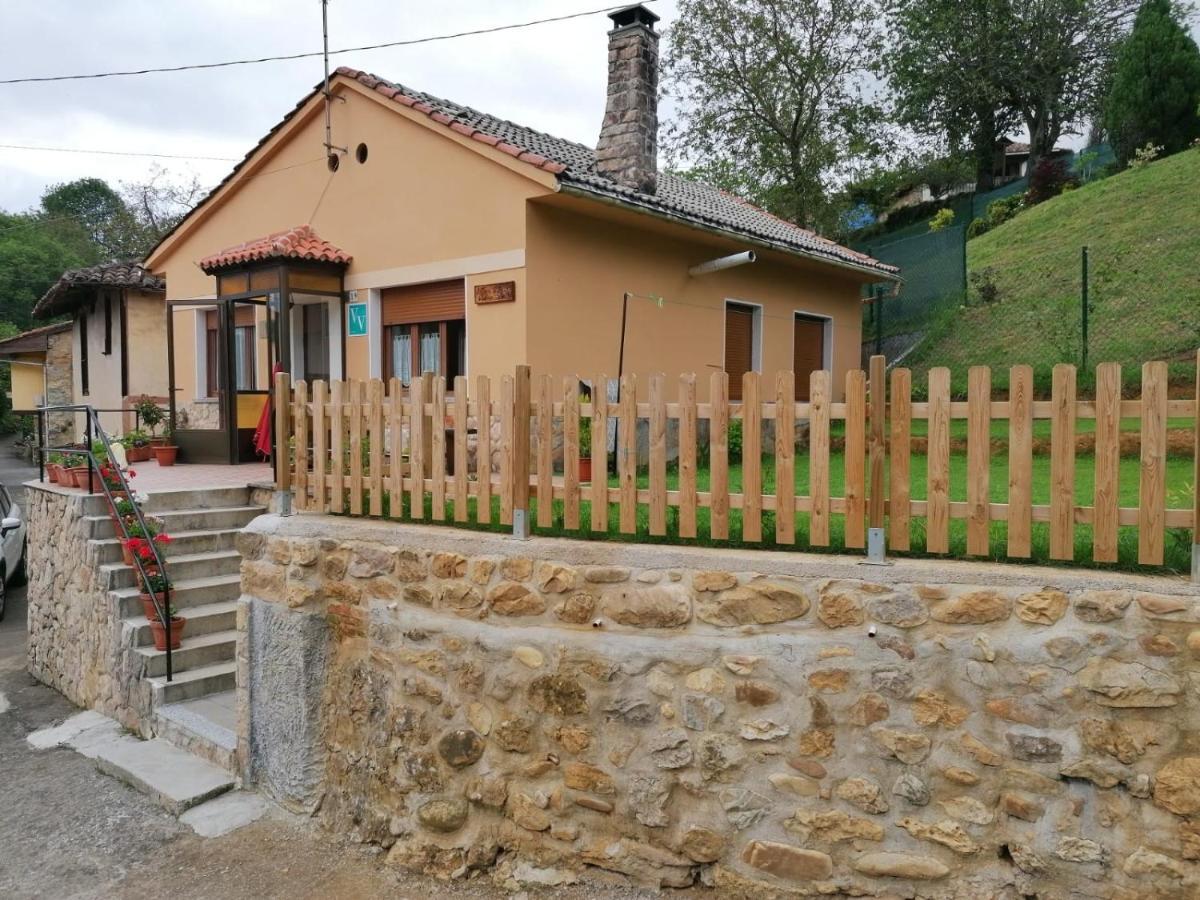 La Casina De La Bisa Villa Soto de las Duenas Exteriör bild